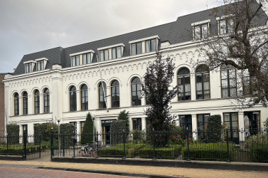 Voormalig Ziekengasthuis | woningcomplex De Lindenborg Haarstraat 29