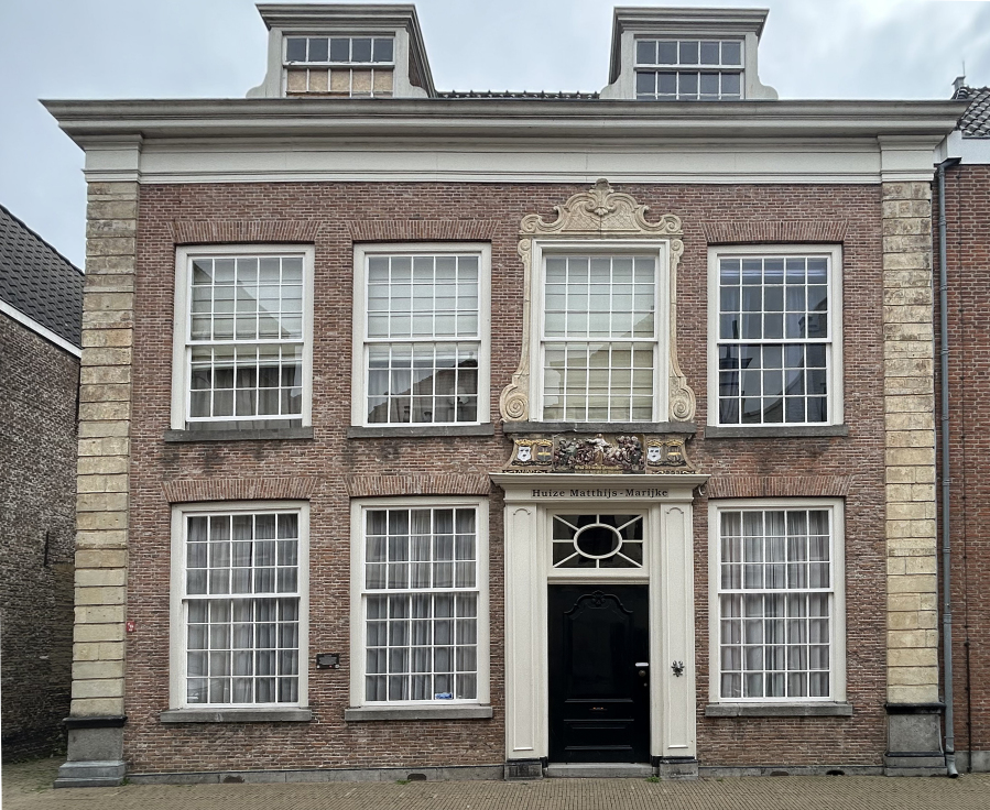 Molenstraat 15 | Burgerkinderweeshuis "Huize Matthijs-Marijke" (1743)