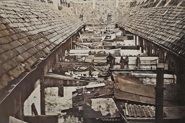 Achterzijde woonhuizen tussen het Melkpad en de Tuinstraat (1952)